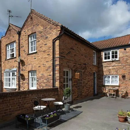 Pass The Keys 5 Bollans Court - Charming 2 Bed Center Appartement *
